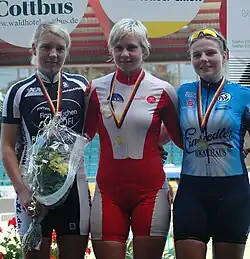 Bahn-DM 2006: Charlene Delev (M.) als deutsche Juniorenmeisterin im Keirin
