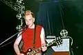 Gitarrist Thorsten Mewes bei einem Auftritt in Lingen 2001
