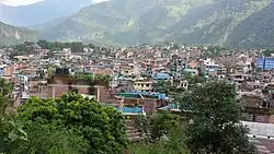 Stadtmitte von einer Anhöhe (2016)