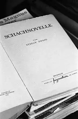 Die aufgeschlagene Erstausgabe der Schachnovelle