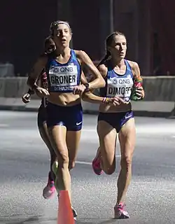 Roberta Groner (links) – Rang&nbsp;sechs Carrie Dimoff – Rang&nbsp;dreizehn