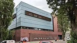 Doppelsporthalle Sredzkistraße