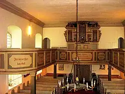 Hufeisenempore in der Dorfkirche Schönwalde-Glien (Brandenburg)