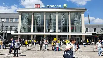 Empfangsgebäude des Dortmunder Hauptbahnhofs im Jahr 2022