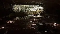 Tropfsteine in der Dreischwesterngrotte