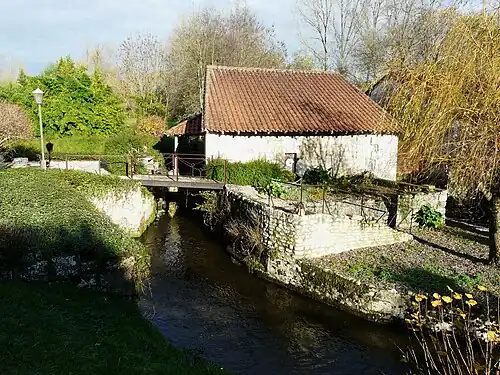 Die an der Dronne gelegene Mühle Moulin de Racaud