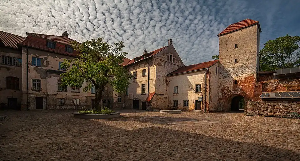 Innenhof mit Blick nach Südosten (2015)