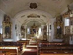 Kirche Heilig Geist innen