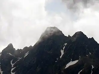 Der Malý Pyšný štít rechts