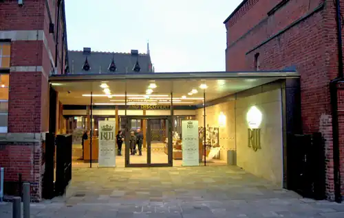 King Richard III Visitor Centre, Leicester
