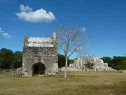 Kapelle und Tempel in Dzibilchaltún