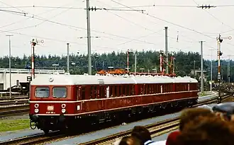 ET 25 015 bei der Jubiläumsparade „150 Jahre deutsche Eisenbahn“ in Nürnberg