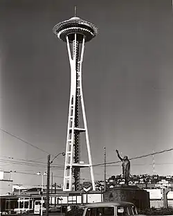 Das Wahrzeichen der Expo 62: Die Space Needle kurz nach ihrer Fertigstellung