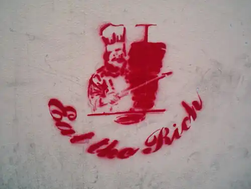 Graffito „Eat the Rich“