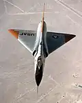 Die F-106 Delta Dart, eine Weiterentwicklung der F-102 Delta Dagger, zeigt eine „Wespentaillen“-Formung aufgrund von Überlegungen zur Flächenregel