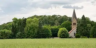 Der Eickberg mit der Evangelischen Kirche Bergkirchen