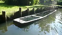 Ein Einbaum im Spreewald
