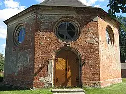 Schinkelkirche, Eingang 2003