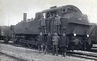 Markgröninger Eisenbahner um 1920 vor der Lokomotive 1406 der Baureihe T6 (DR 92.0)
