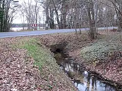 Die Landesstraße 962 kreuzt