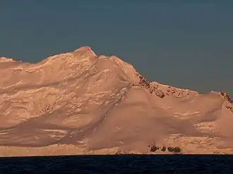 Blick von der Bransfieldstraße auf den Elena Peak