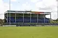 Osttribüne mit nachträglich für die dritte Liga gebauter, inzwischen wieder abgebauter, Sitzplatztribüne