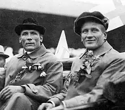 Taavi Tamminen, Silber 1920 (r.), links sein Finalgegner Eemeli Väre