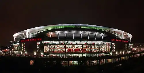 Das Stadion bei Nacht