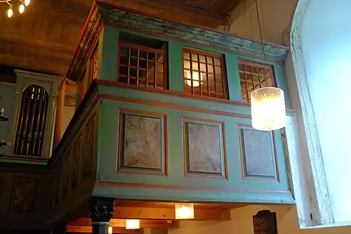 Kirchenempore in Gildeskål (Norwegen)