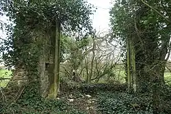 Eingang zur Schlossruine Romefort