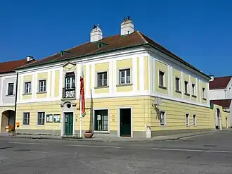 Das Gemeindeamt von Enzersdorf an der Fischa