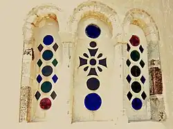 Drillingsfenster an der Apsis