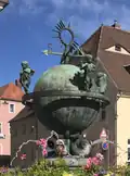 Erdachsenbrunnen auf dem Marktplatz (Detail)