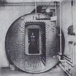 Dekompressionskammer von Ernest William Moir, wie sie auf den Installationsplätzen zur Verfügung stand