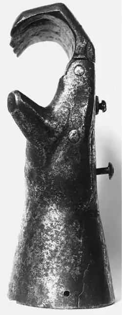 Erste Hand aus Florenz (älteste bekannte Eiserne Hand), zweite Hälfte des 15.&nbsp;Jahrhunderts