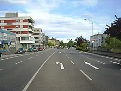 Ehemalige B&nbsp;264, heute L&nbsp;223 führt vierspurig durch Eschweiler