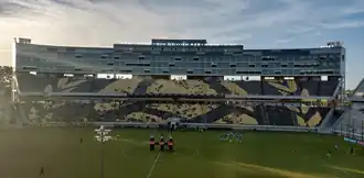 Die Haupttribüne im März 2019