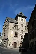Das Rathaus von Estaing