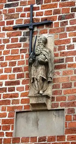 Der Eutiner Roland an der Außenwand des Eutiner Schlosses