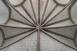 Gewölbe im Chor mit Schlussstein