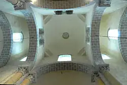 Massif barlong (Prioratskirche Saint-Nectaire, Puy-de-Dôme)