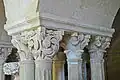 Ostgalerie, Kapitellgruppe vor Kapitelsaal