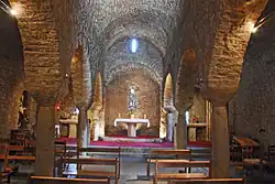Oberkirche der Abtei Saint-Martin du Canigou, Säulen mit Entasis