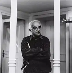 Fuad Rifka im Jahr 1994 vor der Villa Waldberta