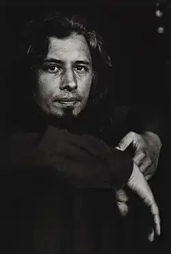 Sorokin auf einer Schwarzweißaufnahme aus dem Jahr 1995