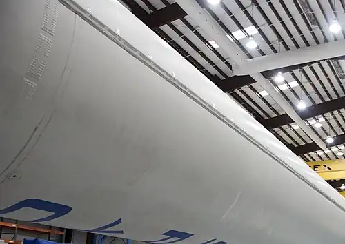 Schneidladung als Teil des Selbstzerstörungsmechanismus einer Falcon 9 v1.0