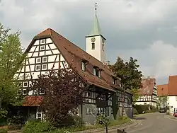 „Krone“, Kirchturm und Pfarrhaus in Warmbronn