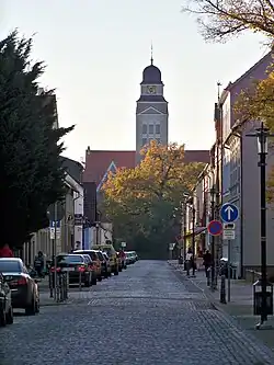 Östliche Ansicht von der Walther-Rathenau-Straße aus