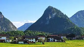 Blick von Nordosten auf den Falkenstein.