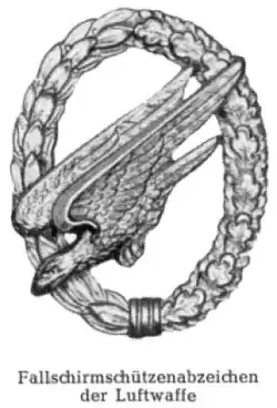 Fallschirmschützen­abzeichen der Luftwaffe in der Version seit dem 26. Juli 1957